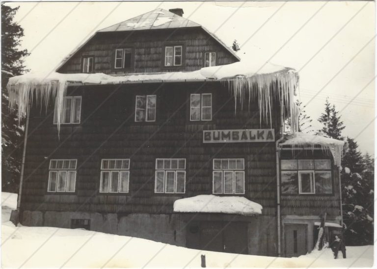 Bumbálka (1974; Pressphoto) a