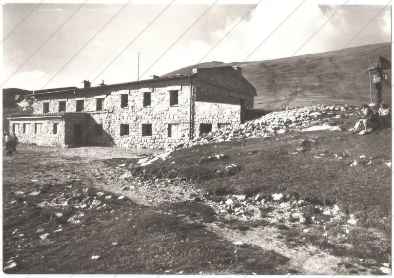 Chata M. R. Štefánika – VPL (1960-70)