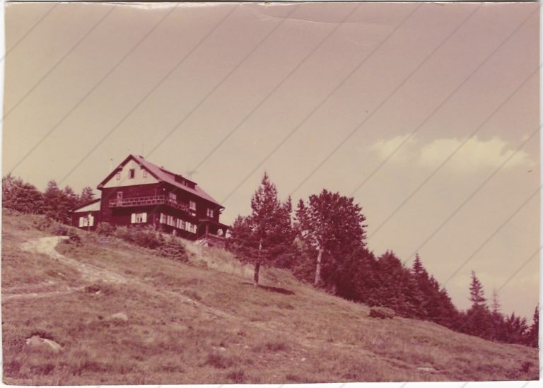 Chata na Kľačianskej Magure (cca 1971; Obzor)