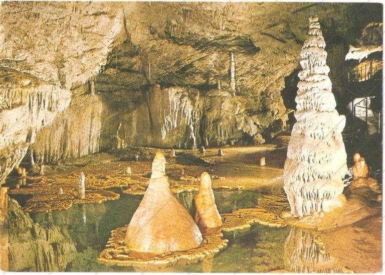 Demänovská jaskyňa, Nízke Tatry, Press Foto Bratislava, čistá