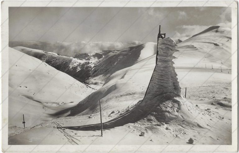 Ďumbier, pohľad od chaty do Štiavnickej doliny (1936; Petrla) a