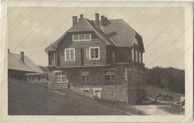 Holubyho chata (1933; Foto L. Vladyka, Uh. Brod) a