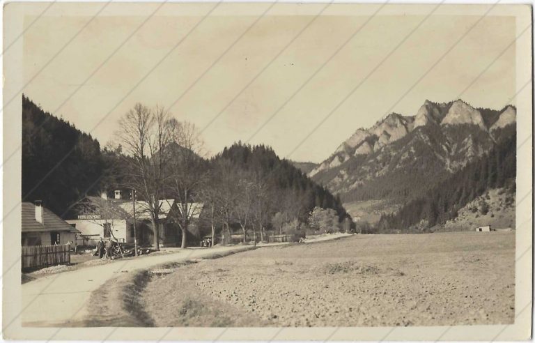 Hotel Littmanov, Tri Koruny (neznámy vydavateľ aj rok)