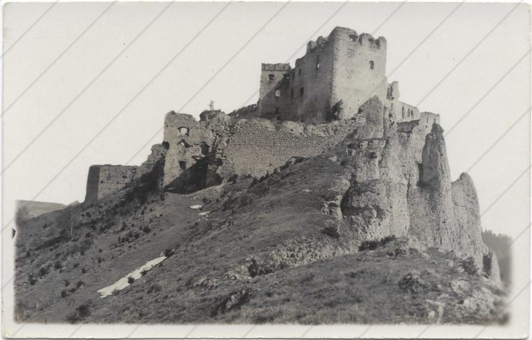 Hrad Lietava (1919-25, Foto-Tatra Trenčín)