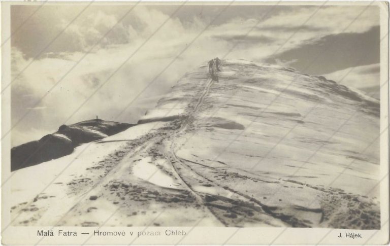Hromové, v pozadí Chleb (Hájek; 1934)
