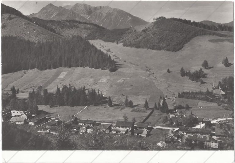 Javorina, v pozadí poľské Tatry (cca 1960) – Osveta