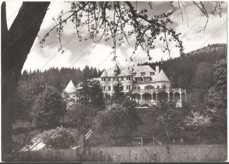 Kunerad zámok (1955) – Tvar