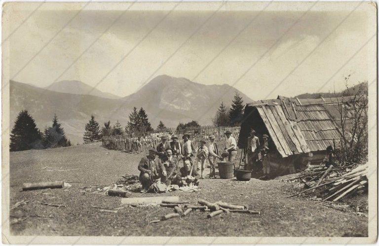 Nízke Tatry, na salaši – Kriváň s.r.o. (cca 1935)