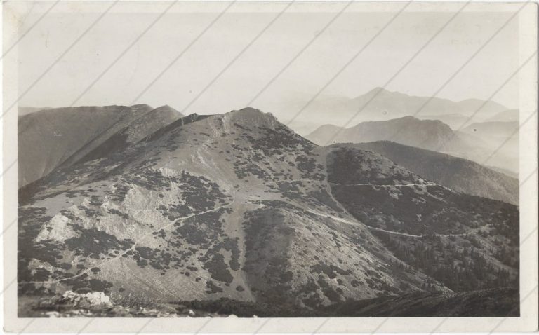Pohľad z Veľkého Kriváňa (1953-57; Slovakotour)
