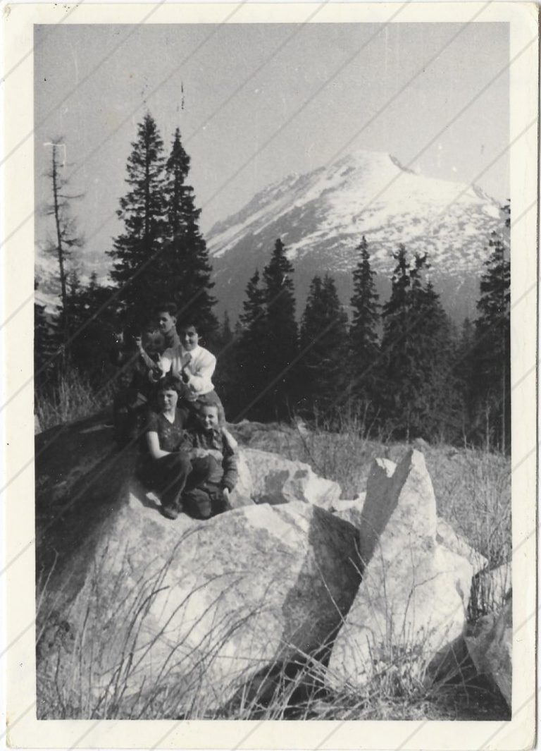 Pozdrav zo sokolskej noclehárny na Štrbskom Plese (28.4.1951)