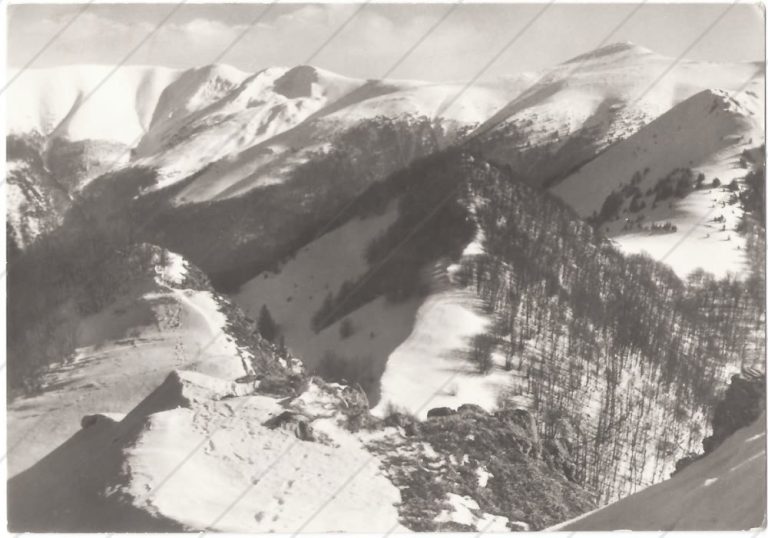 Steny, Chleb, Veľký Kriváň, v pozadí Kraviarske – Tatran – 1953