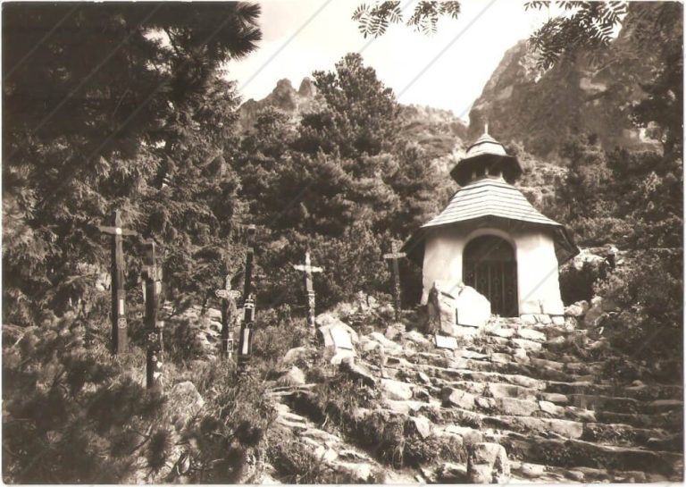 Symbolický cintorín (foto L. Sitenský) – Orbis