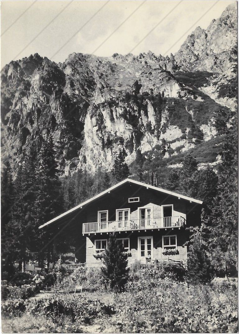 Zamkovského chata, vtedy Chata kpt. Nálepku (Osveta; 1950-60) a