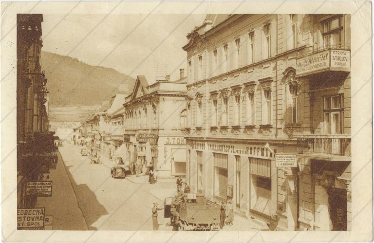 Žilina (1946 poštou odoslana, Nákladom kníhkupectva a papiernictva Pravda Lučenec)