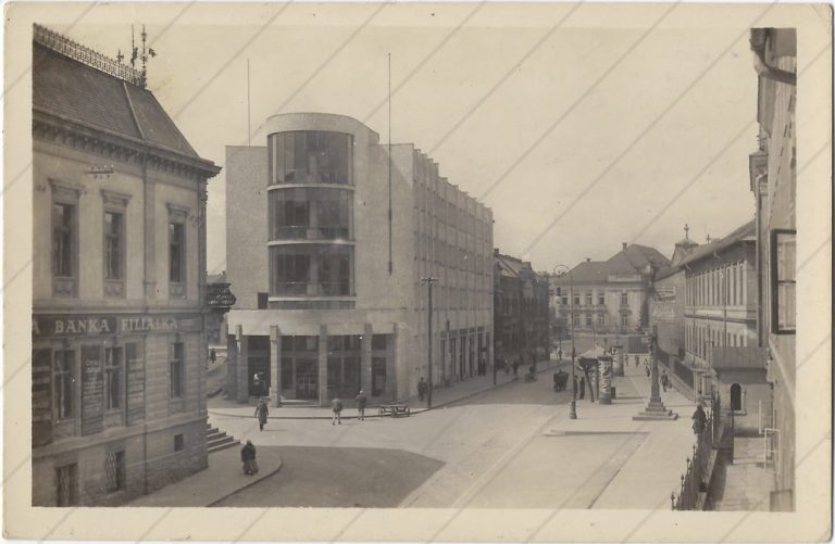 Žilina, finančný palác (1947; Slovakotour)