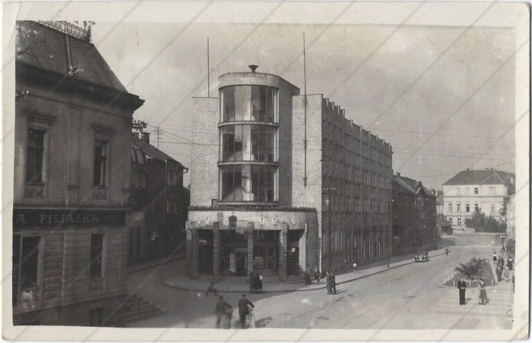 Žilina, na Hurbanke (1947; Slovakotour) a
